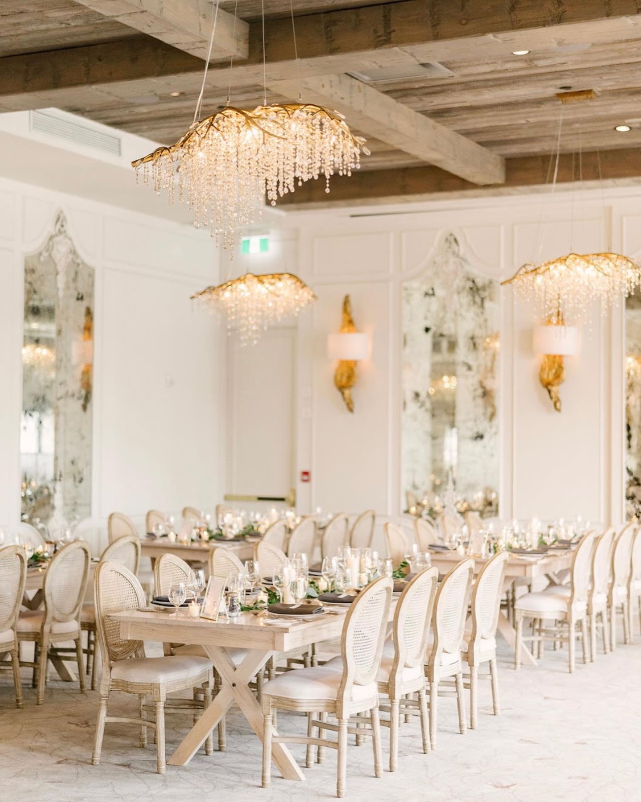 Christmas Party Setup & Teardown Services in Toronto